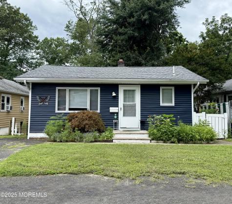 13 Middlesex Avenue Keyport NJ 07735