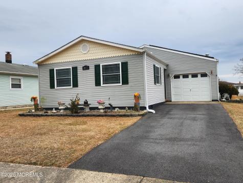 1017 Camino Real Court Toms River NJ 08757