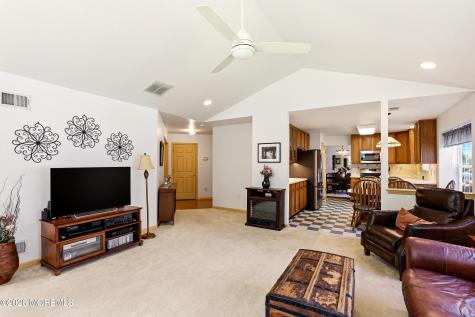 47 Rosewood Drive Lakewood NJ 08701
