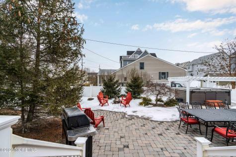 10 Imbrie Place Sea Bright NJ 07760