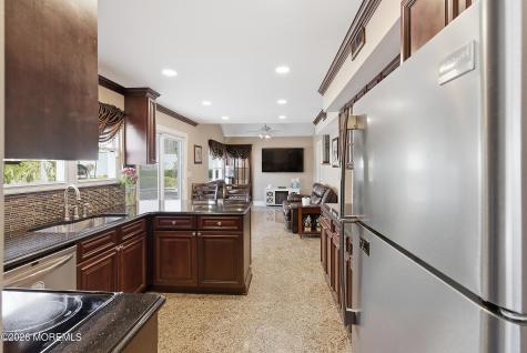 20 Cambridge Drive Jackson NJ 08527