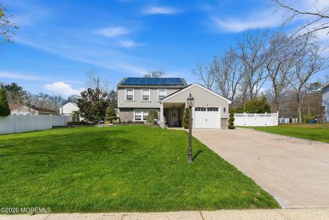 20 Cambridge Drive Jackson NJ 08527