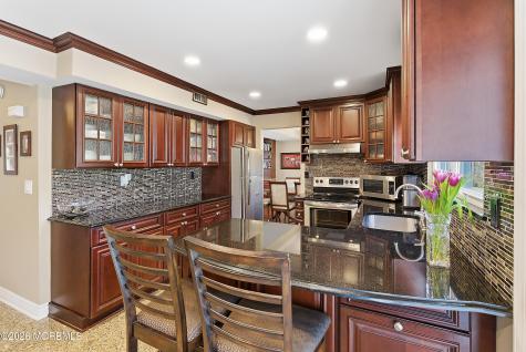 20 Cambridge Drive Jackson NJ 08527