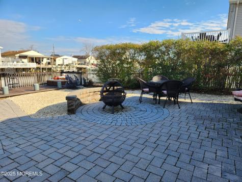 14 W Thames Road Little Egg Harbor NJ 08087