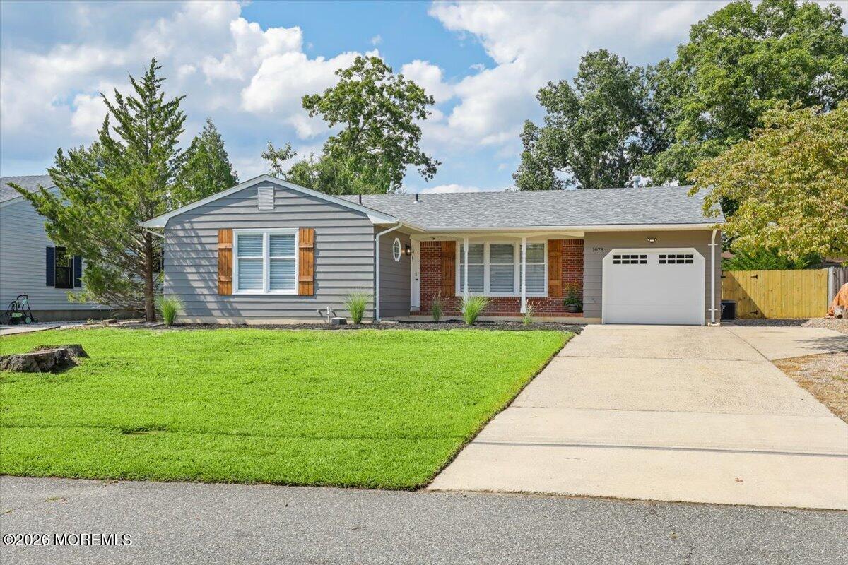 1078 Treasure Avenue Manahawkin NJ 08050