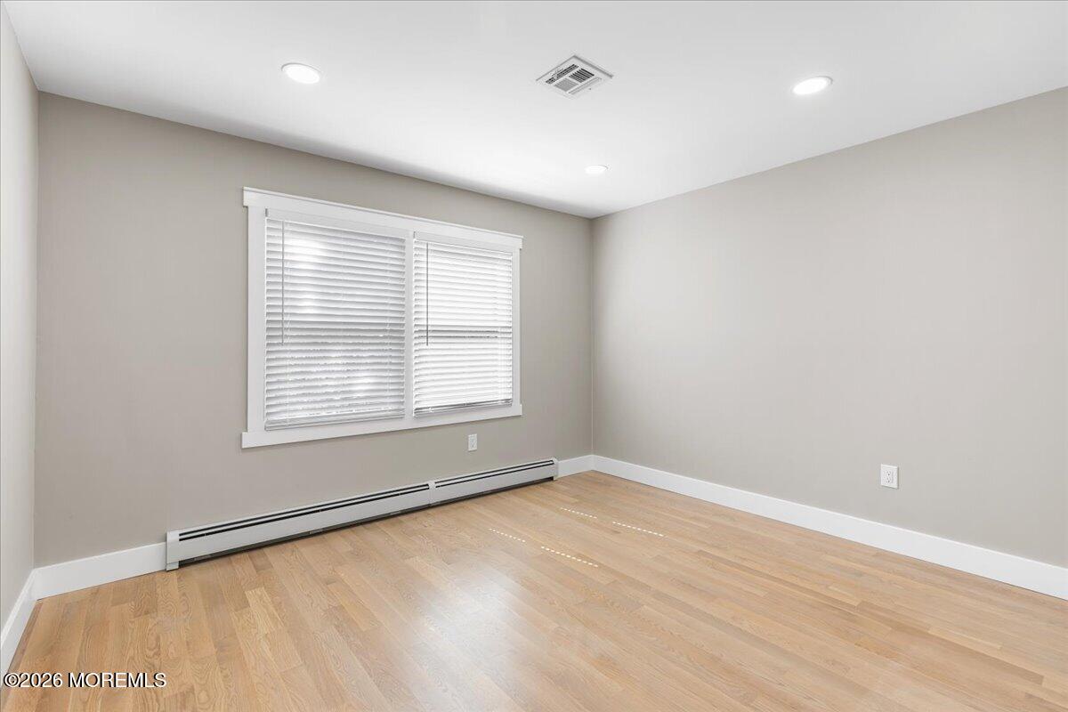 1078 Treasure Avenue Manahawkin NJ 08050