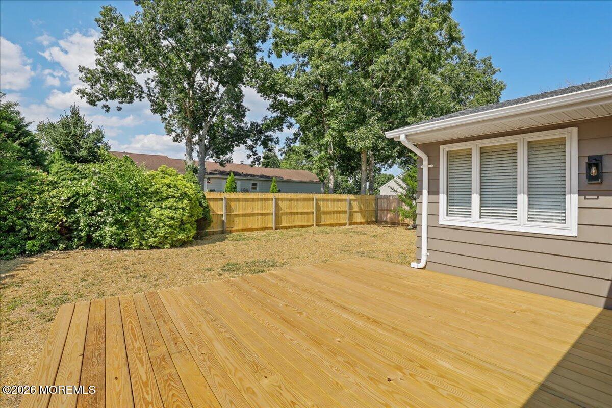 1078 Treasure Avenue Manahawkin NJ 08050