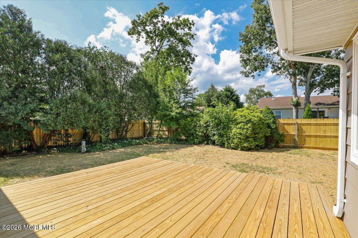 1078 Treasure Avenue Manahawkin NJ 08050