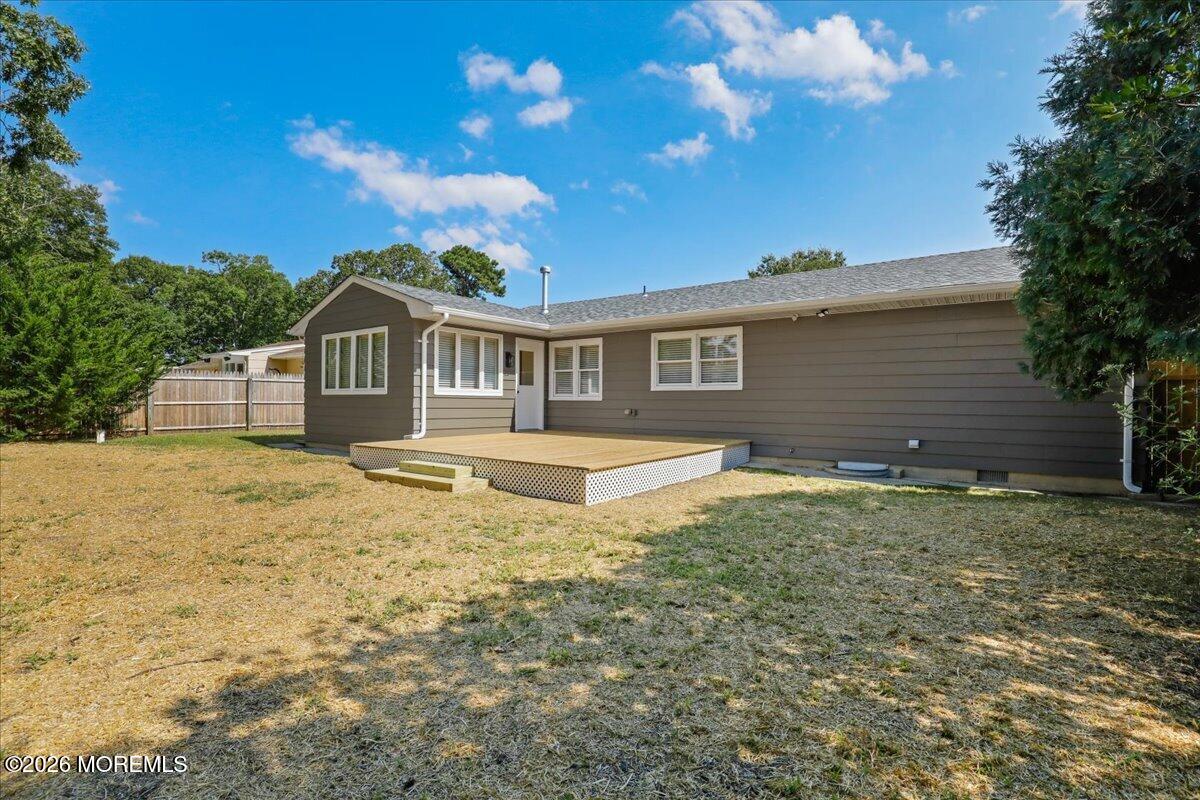 1078 Treasure Avenue Manahawkin NJ 08050