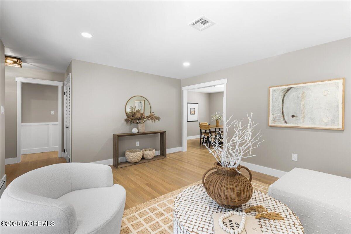 1078 Treasure Avenue Manahawkin NJ 08050