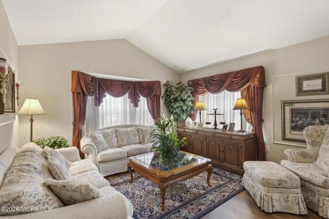62 Ivy Hill Road Lakewood NJ 08701