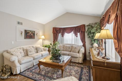 62 Ivy Hill Road Lakewood NJ 08701