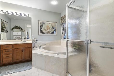 62 Ivy Hill Road Lakewood NJ 08701