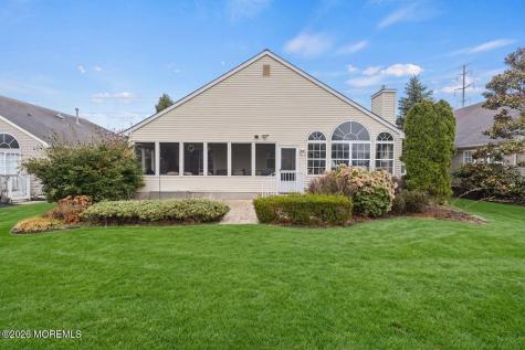 62 Ivy Hill Road Lakewood NJ 08701