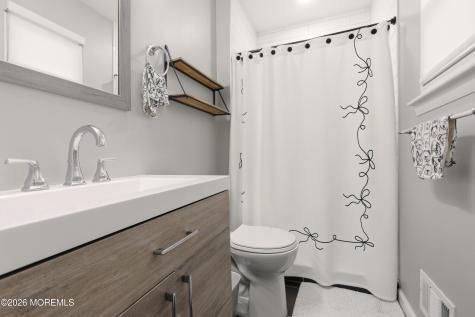 19 Silversmith Court Howell NJ 07731