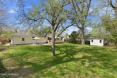 5 Lone Oak Road Middletown NJ 07748