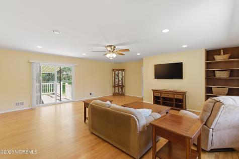 5 Lone Oak Road Middletown NJ 07748