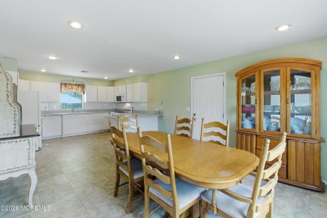 5 Lone Oak Road Middletown NJ 07748