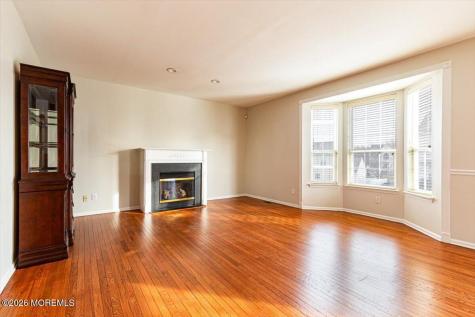 10 Hemingway Lane Columbus NJ 08022