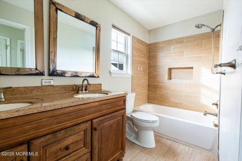 10 Hemingway Lane Columbus NJ 08022