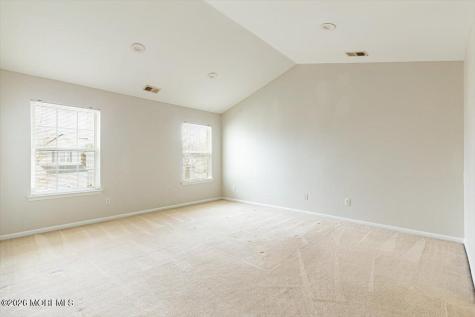10 Hemingway Lane Columbus NJ 08022