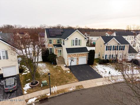 10 Hemingway Lane Columbus NJ 08022