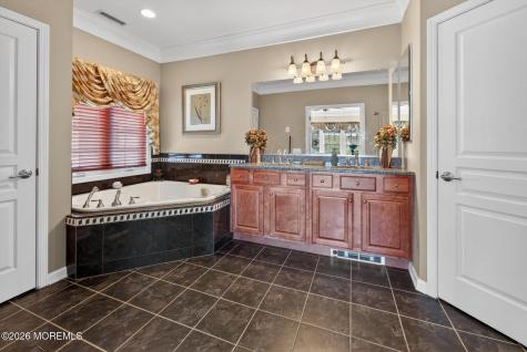 35 Chalfont Lane Manchester NJ 08759