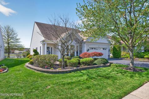 35 Chalfont Lane Manchester NJ 08759