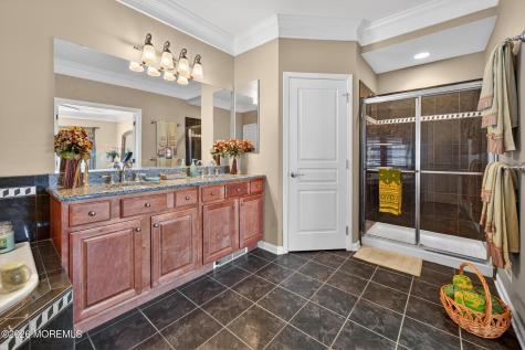 35 Chalfont Lane Manchester NJ 08759