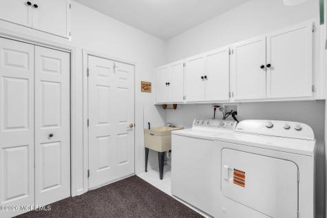 3 Geoffrey Court Manchester NJ 08759