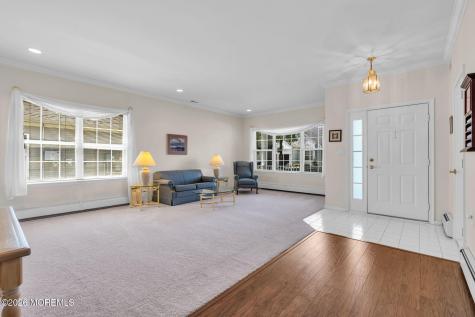 3 Geoffrey Court Manchester NJ 08759