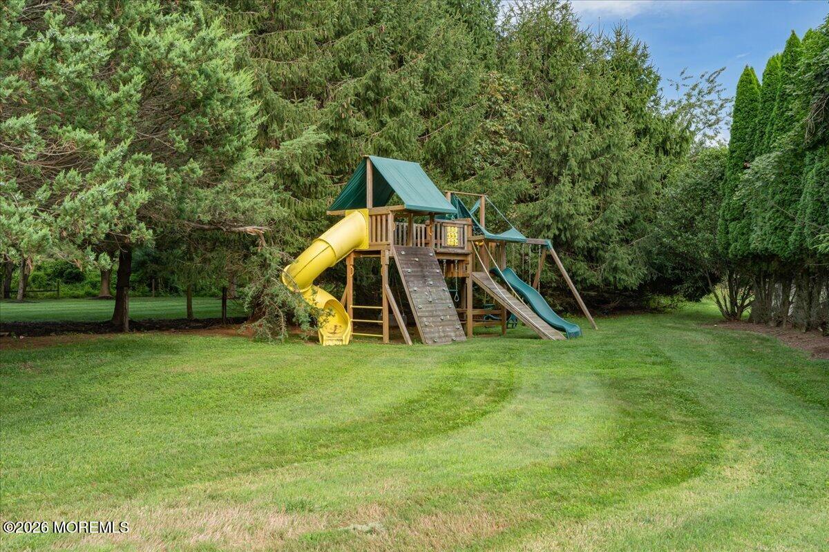 48 Lakeside Avenue Colts Neck NJ 07722