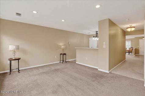 28 Golden Willows Avenue Lakewood NJ 08701