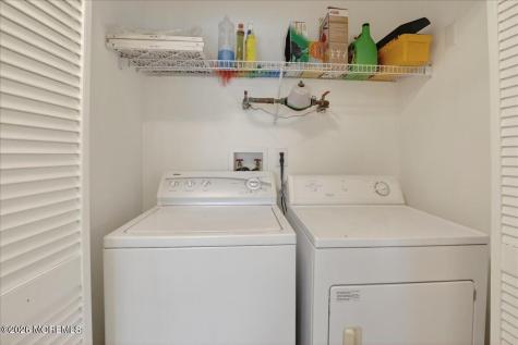 28 Golden Willows Avenue Lakewood NJ 08701