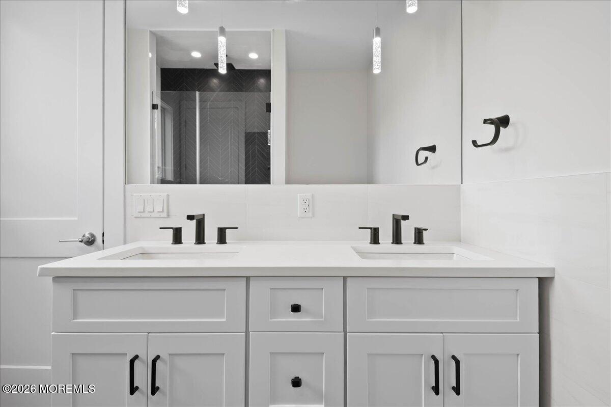 557 Lillie Road Toms River NJ 08753