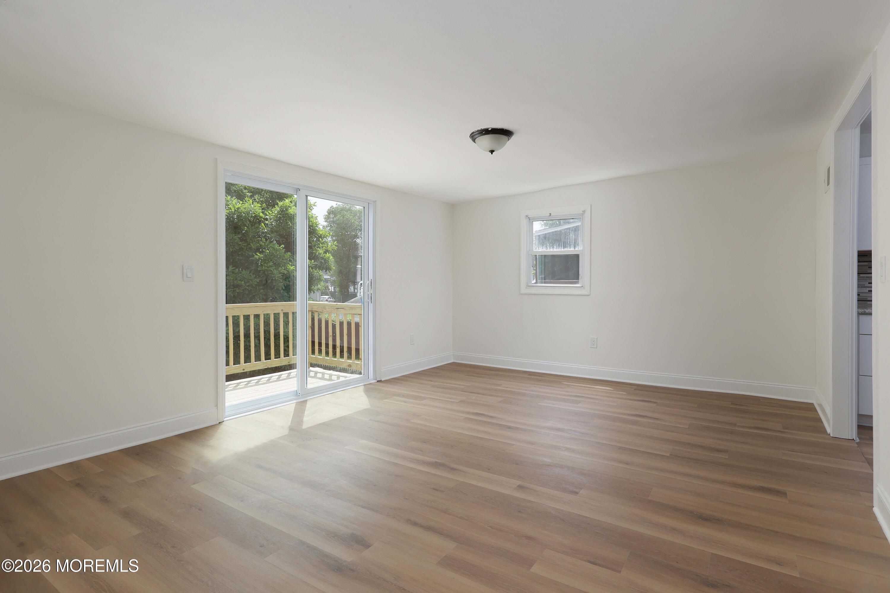10 Lincoln Court Keansburg NJ 07734