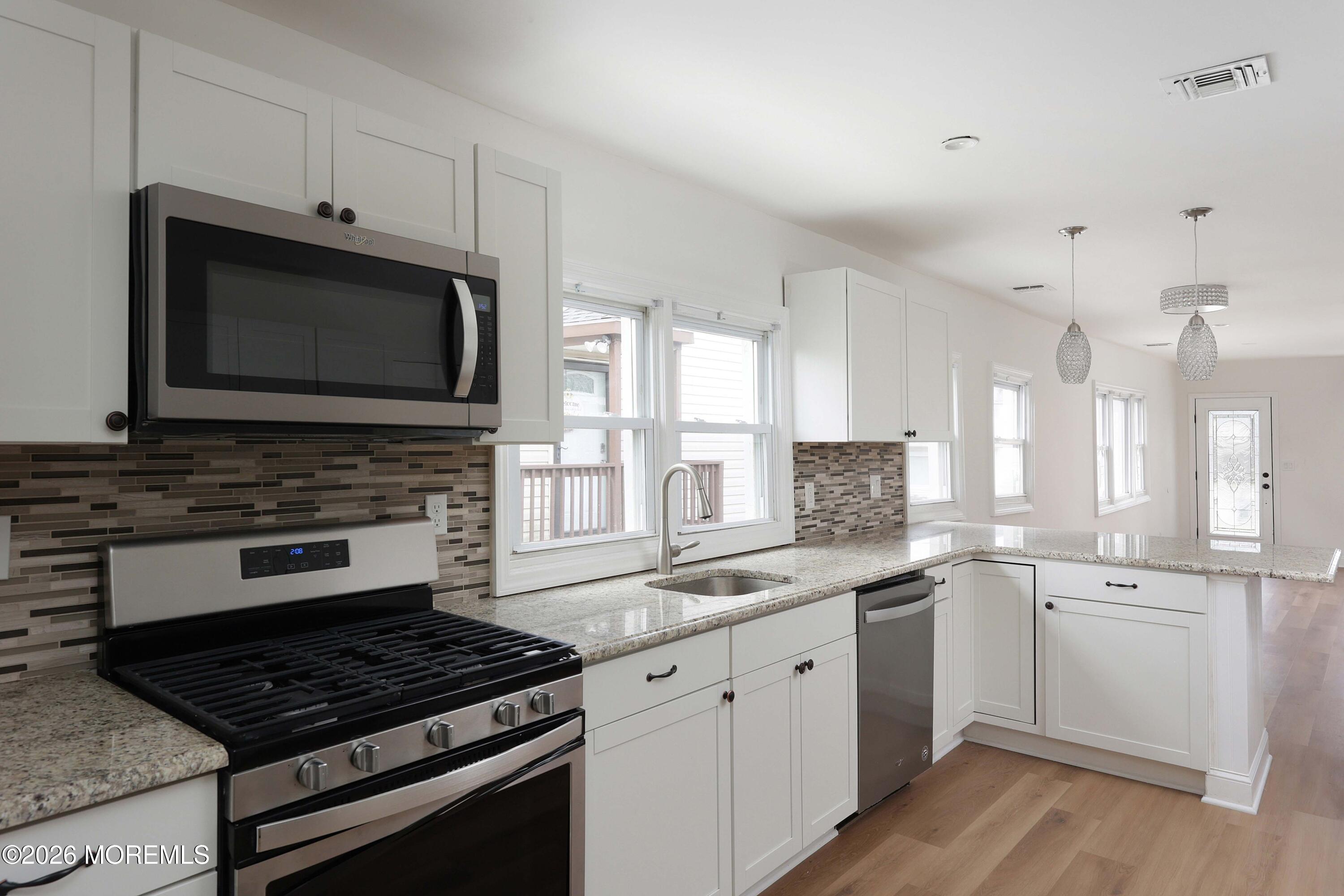 10 Lincoln Court Keansburg NJ 07734