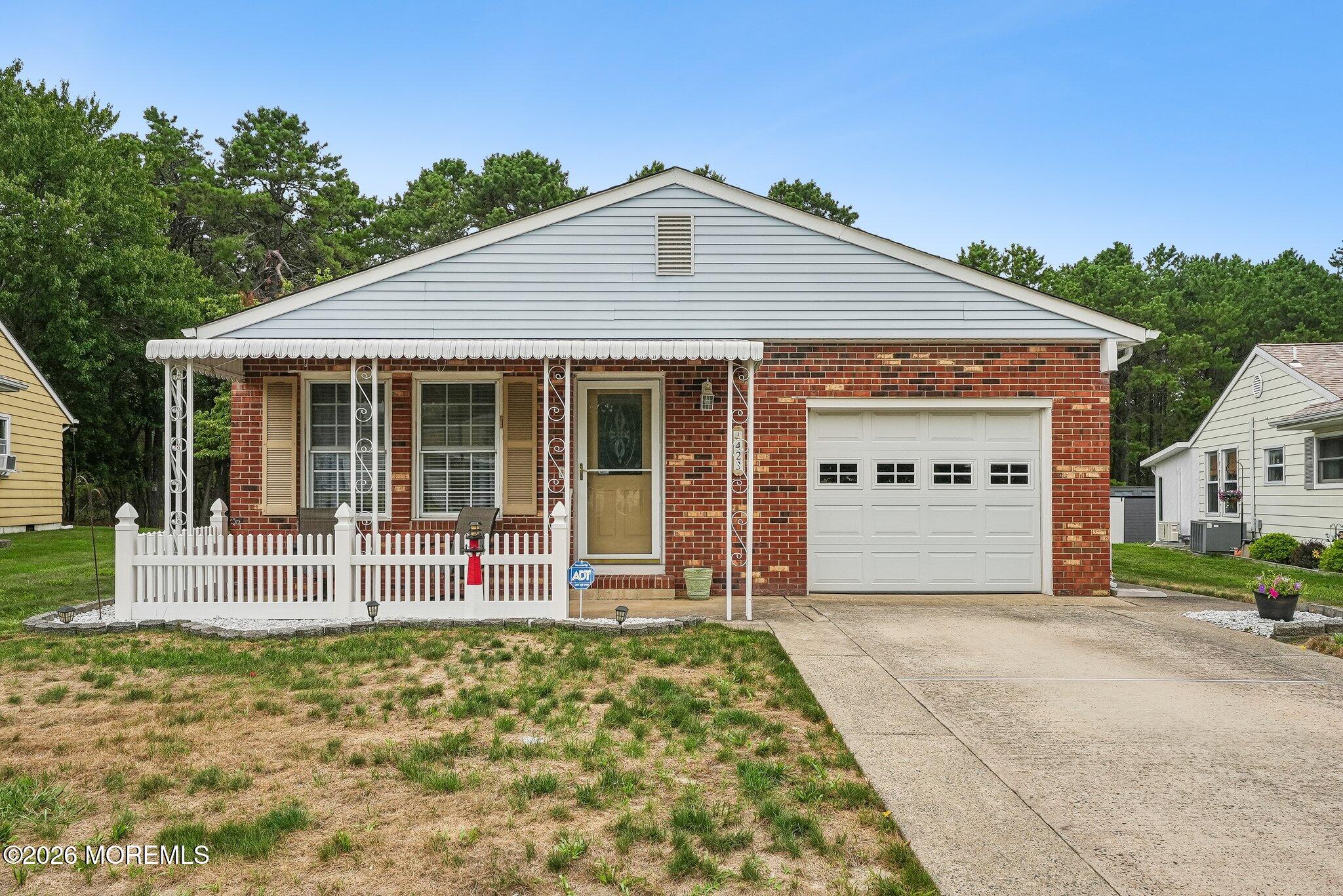 423 Costa Mesa Drive Toms River NJ 08757