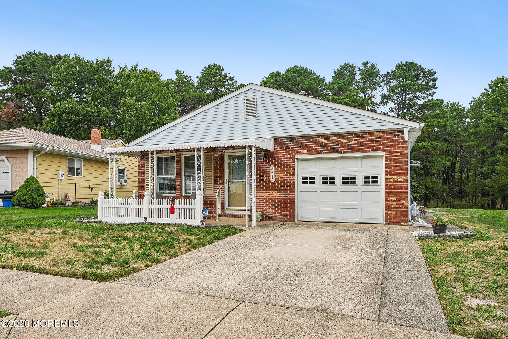 423 Costa Mesa Drive Toms River NJ 08757