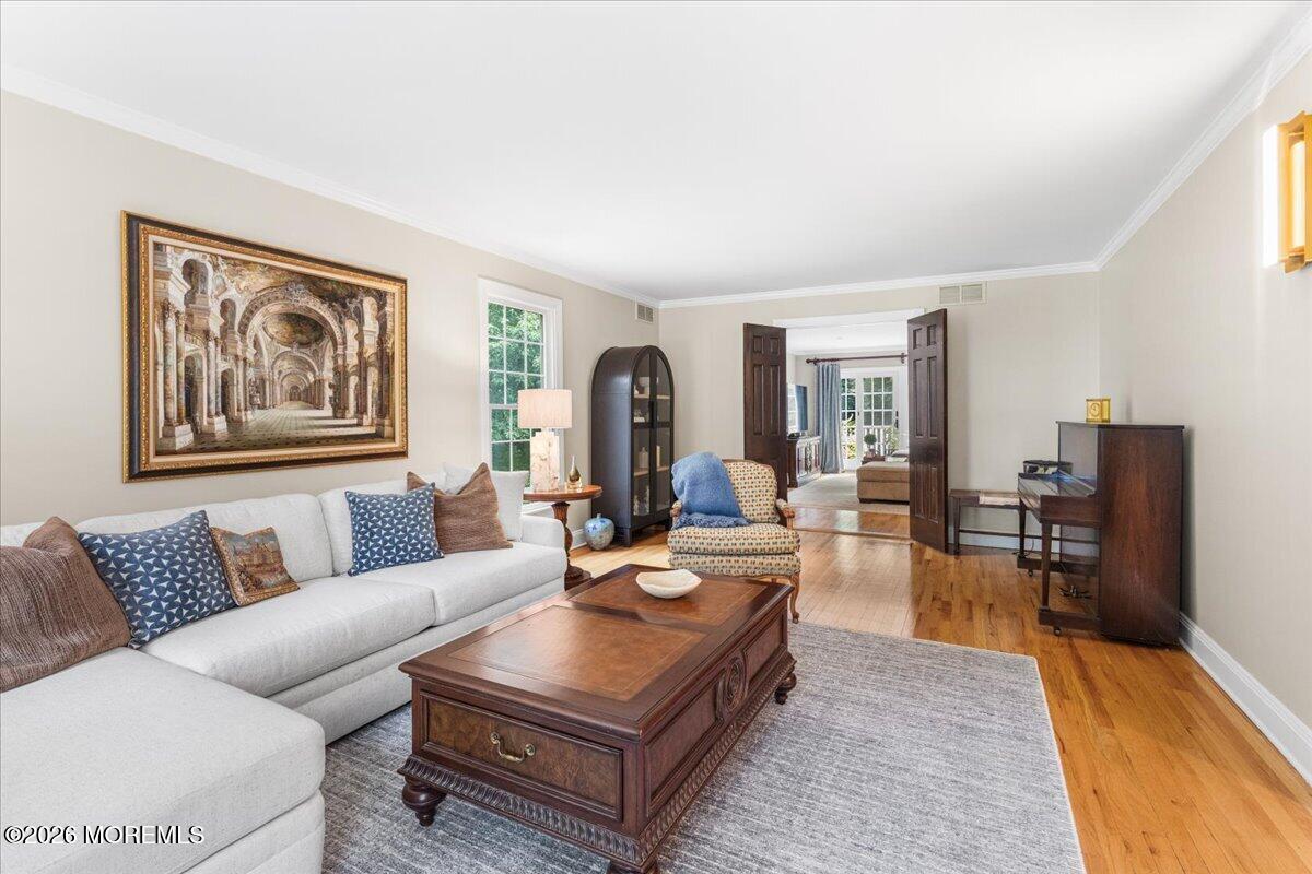 31 Huntley Road Holmdel NJ 07733