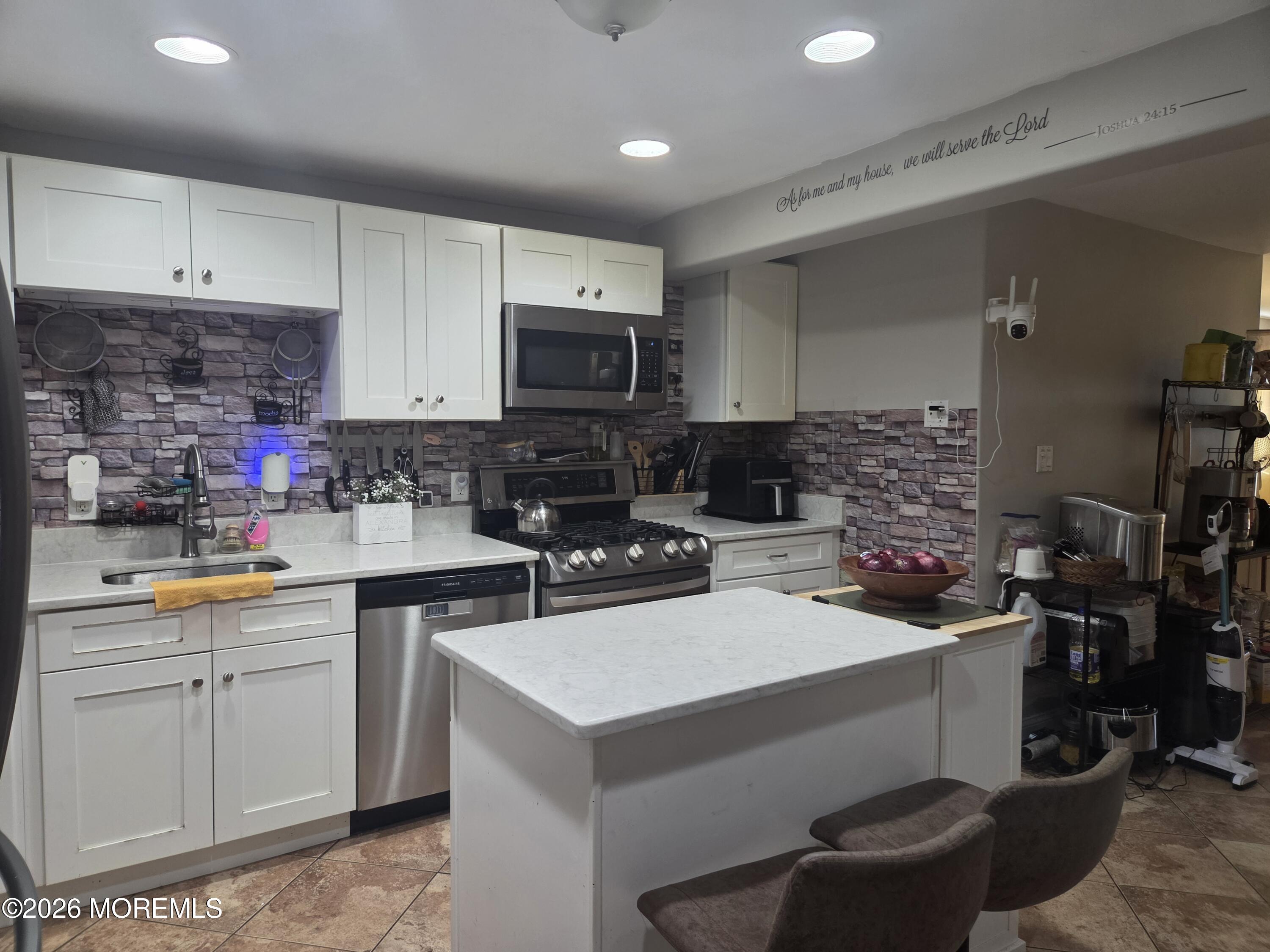 211 Magnolia Avenue Toms River NJ 08757
