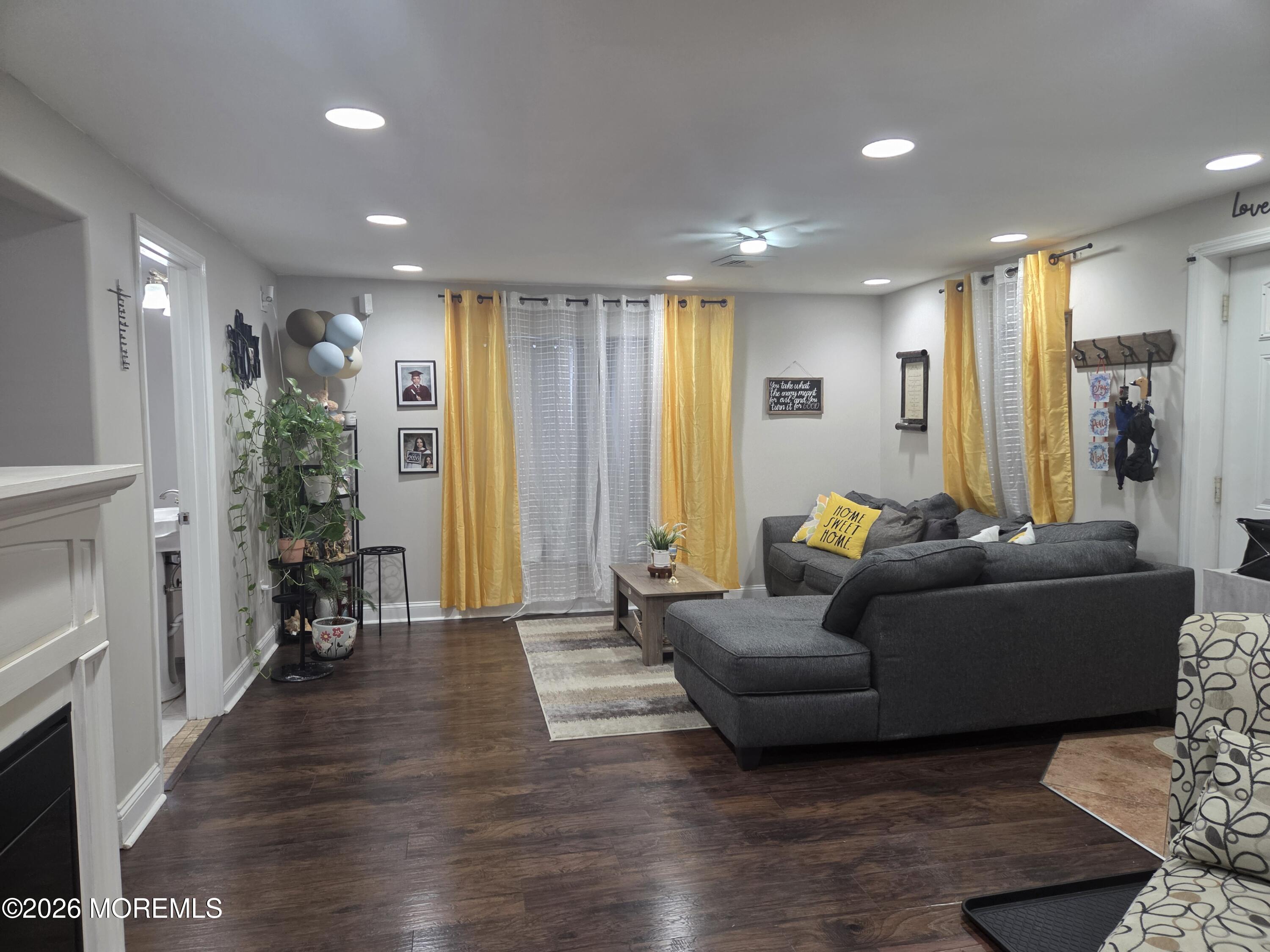 211 Magnolia Avenue Toms River NJ 08757