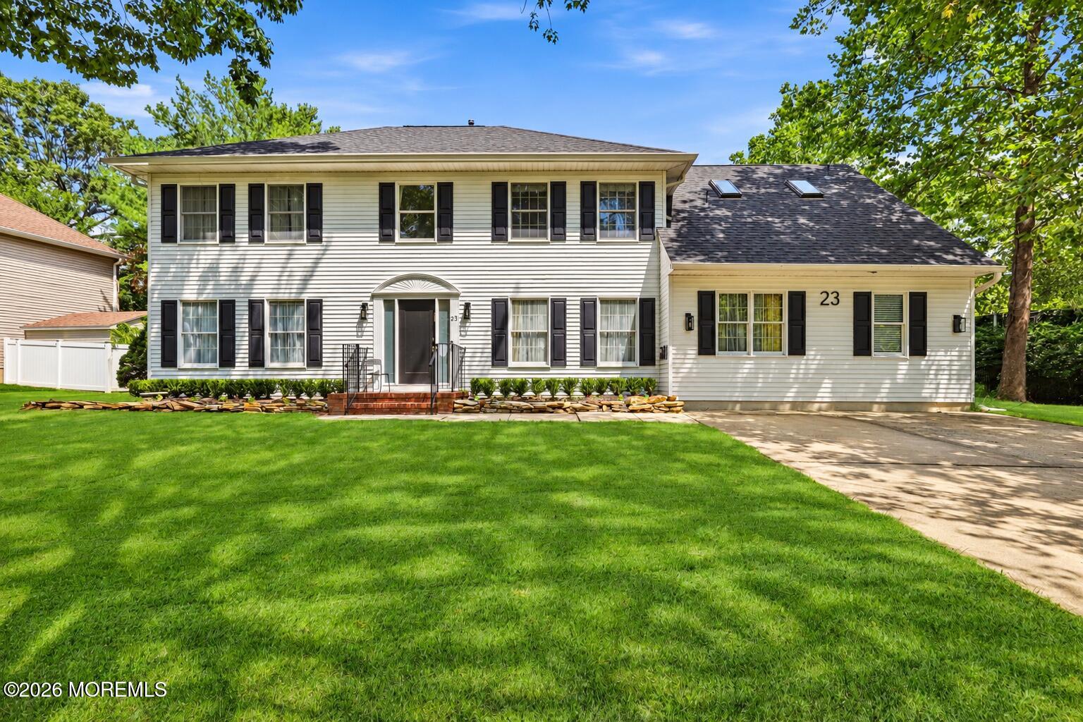 23 Kings Court Lakewood NJ 08701