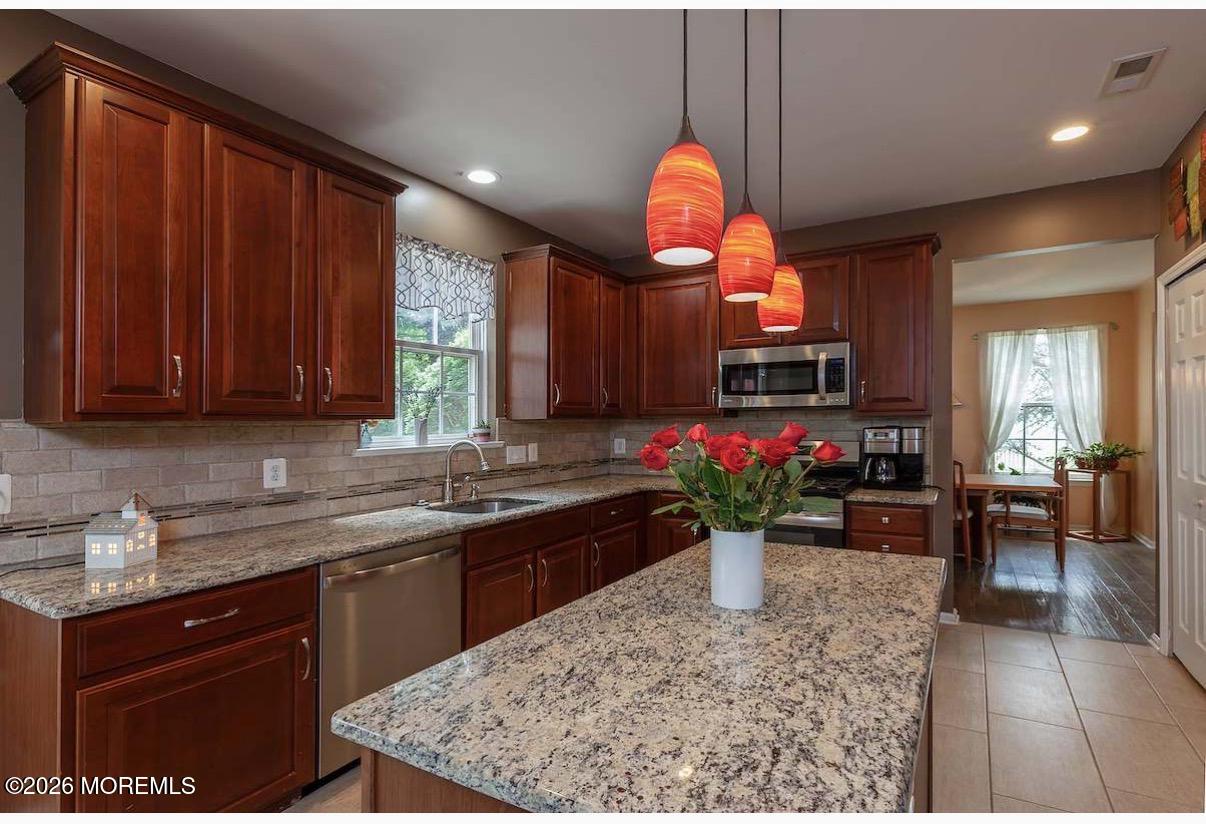 1052 Bonnie Circle Monroe NJ 08094