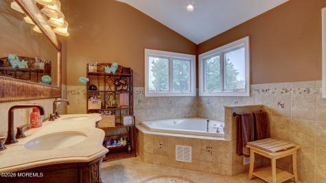 39 Joyce Place Parlin NJ 08859
