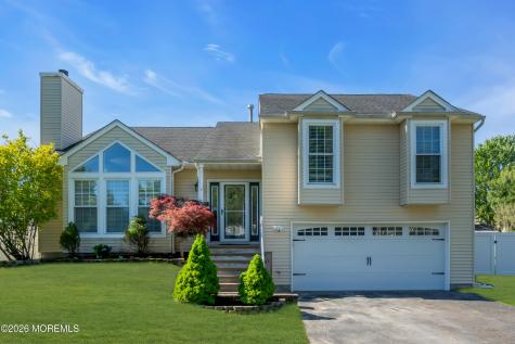 7 Lindner Lane Howell NJ 07731