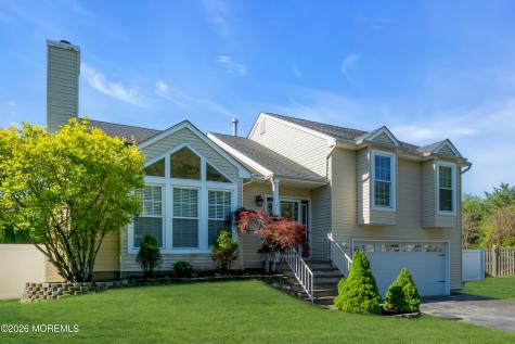 7 Lindner Lane Howell NJ 07731