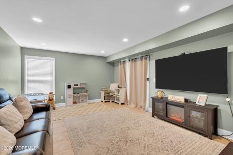 7 Lindner Lane Howell NJ 07731