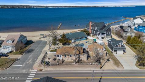319 Monmouth Avenue Ocean Gate NJ 08740