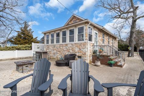 319 Monmouth Avenue Ocean Gate NJ 08740